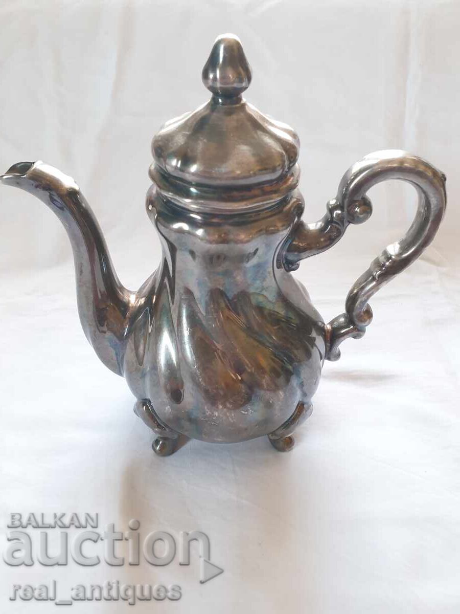 Ceainic din porțelan placat cu argint Ceainic din porțelan placat cu argint