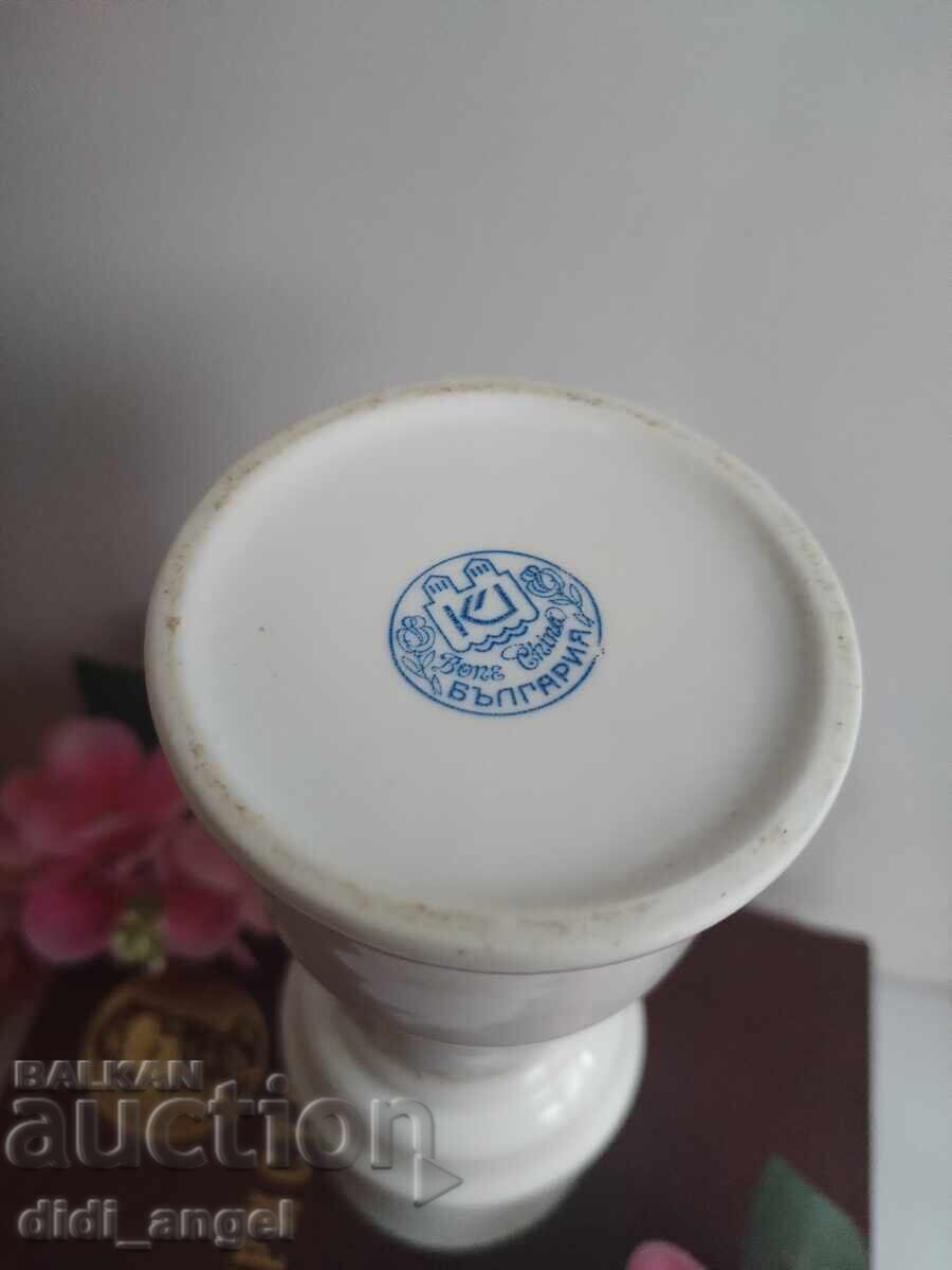 Delivery of Vidin Vase - Bone Porcelain