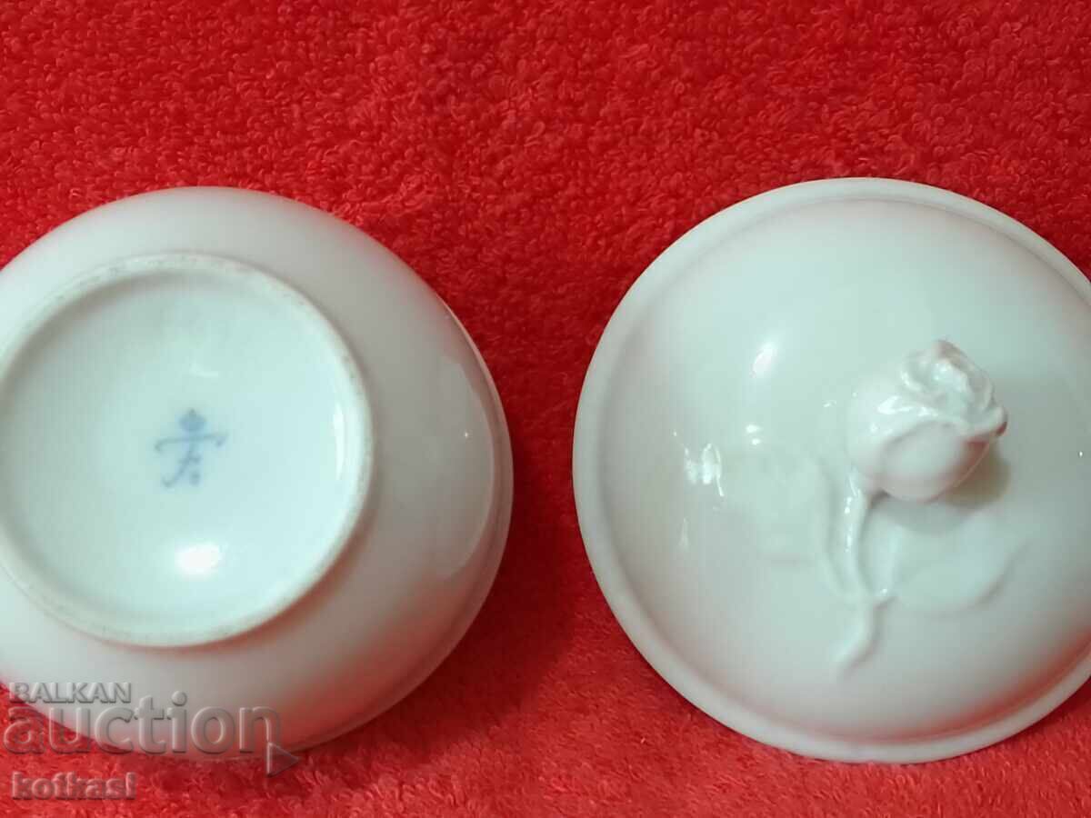 Стара порцеланова купа захарница Роза Furstenberg F Германия - 6 Стара порцеланова купа захарница Роза Furstenberg F Германия - 6