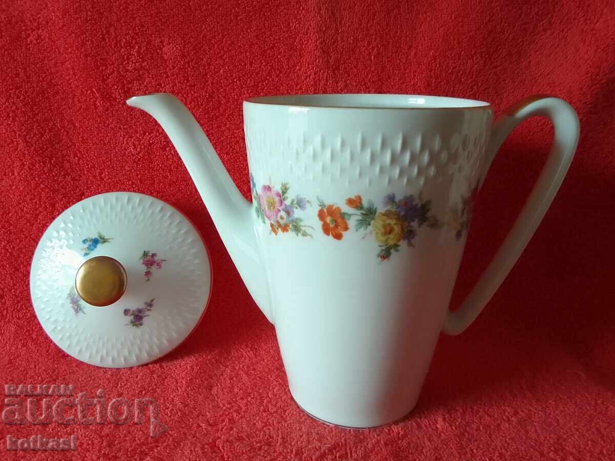 Licitație Frumusețe Edelstein Cană veche din porțelan aurită Germania Licitație Frumusețe Edelstein Cană veche din porțelan aurită Germania