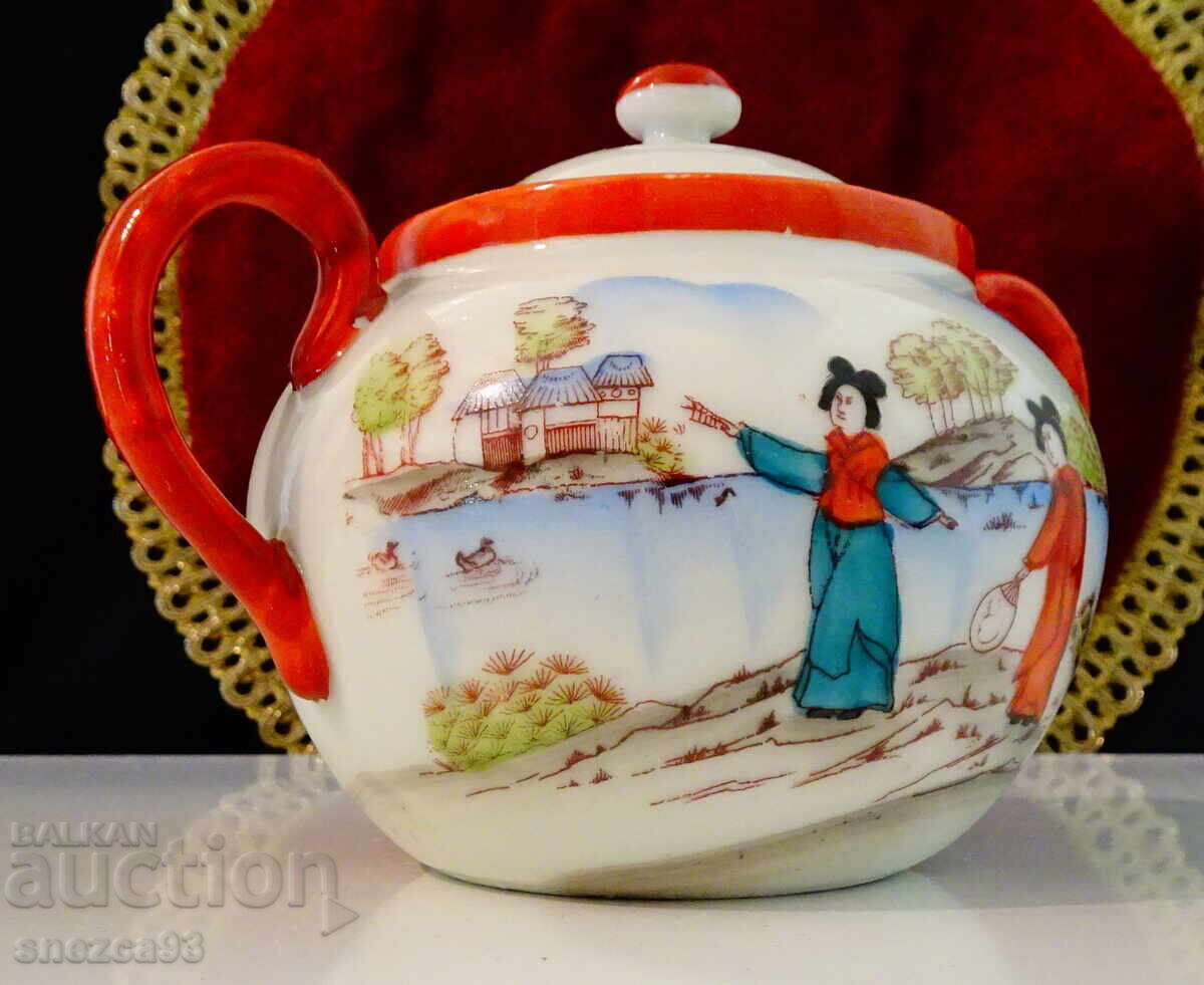 Аукцион Захарница японски порцелан 400 мл.