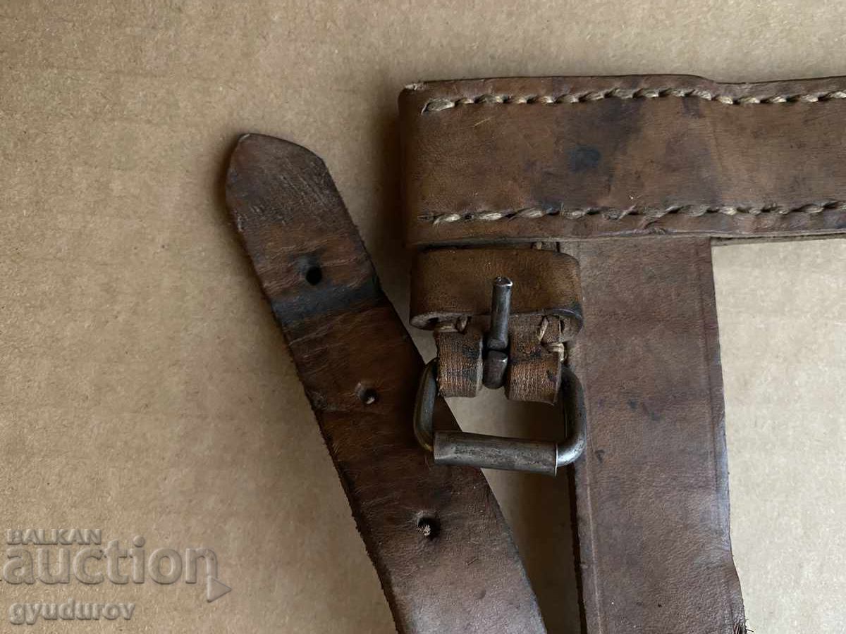 Auction Shoulder blade carrier Auction Shoulder blade carrier