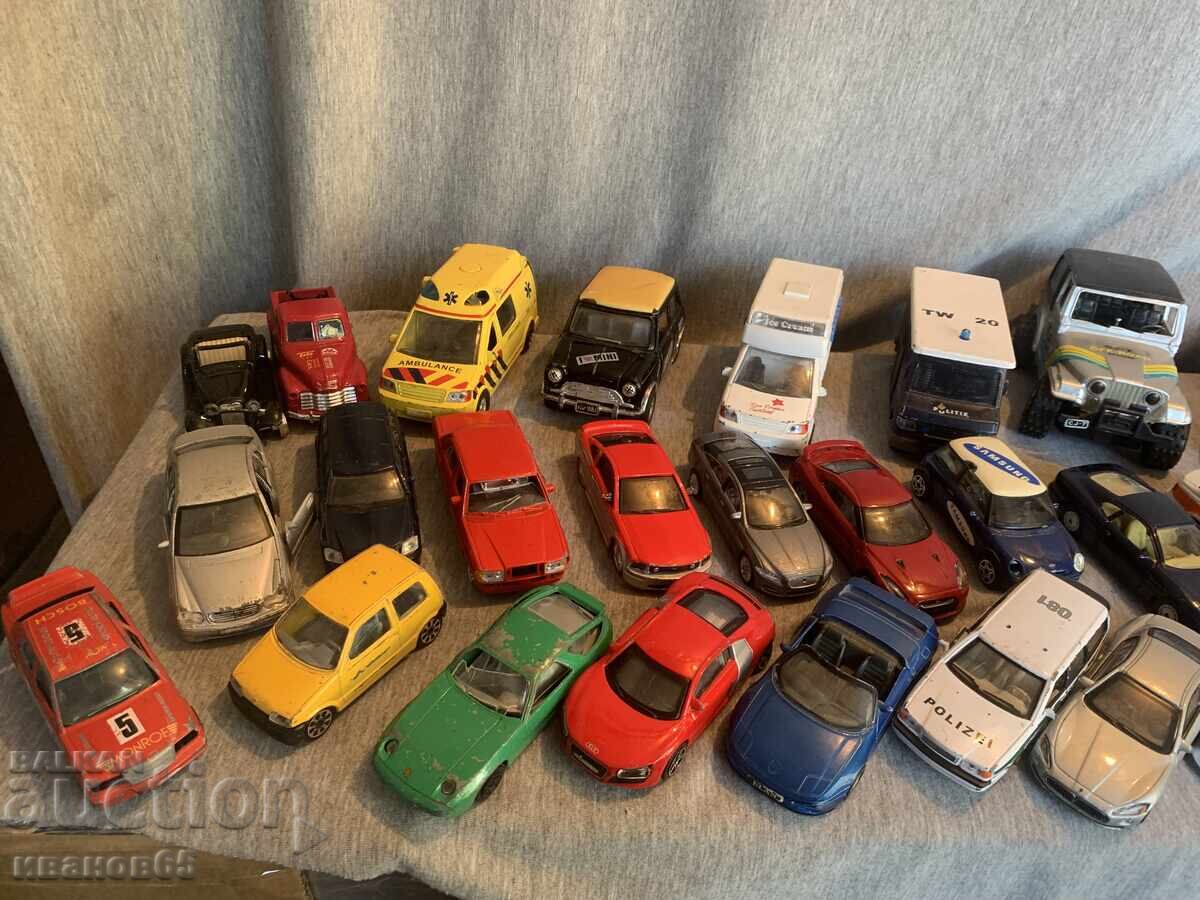Auction Large lot of toy cars Auction Large lot of toy cars