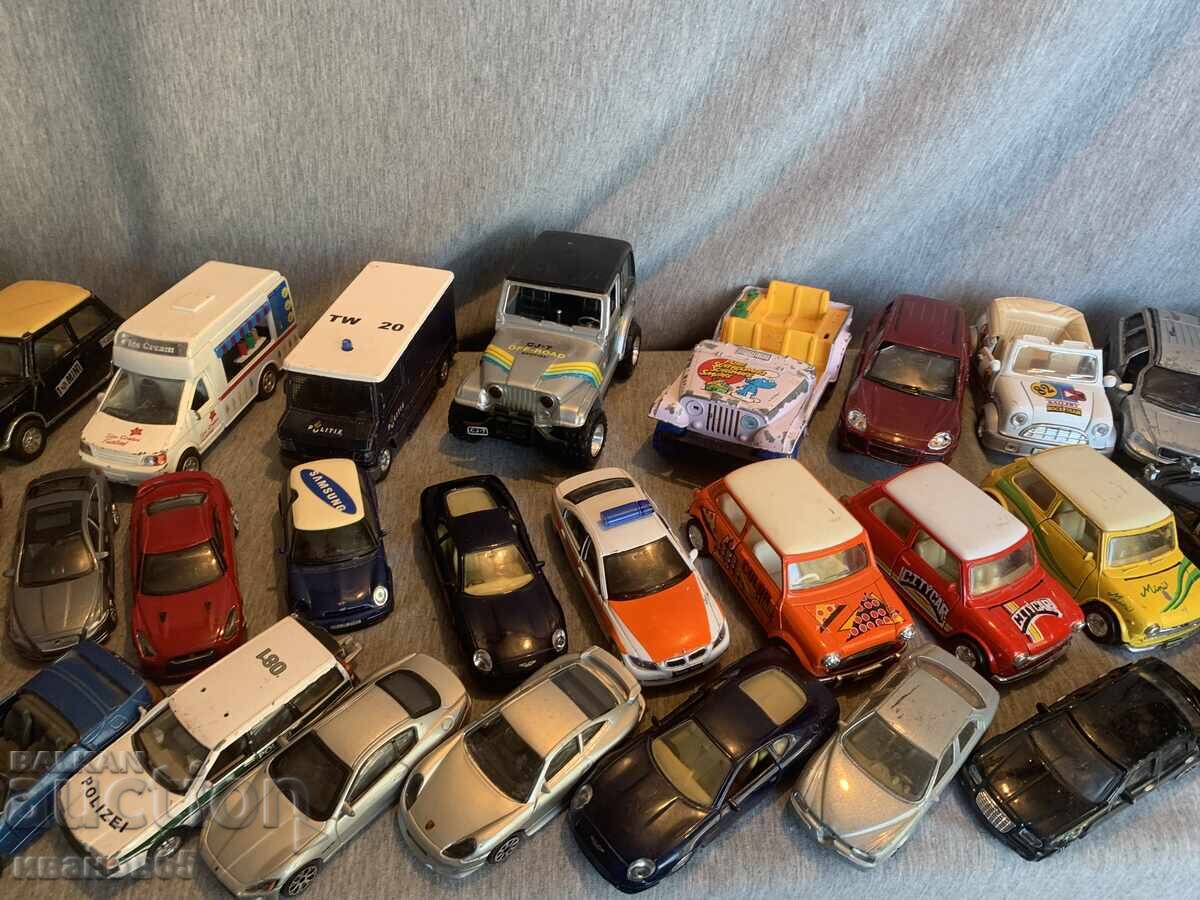 Delivery of Large lot of toy cars Delivery of Large lot of toy cars