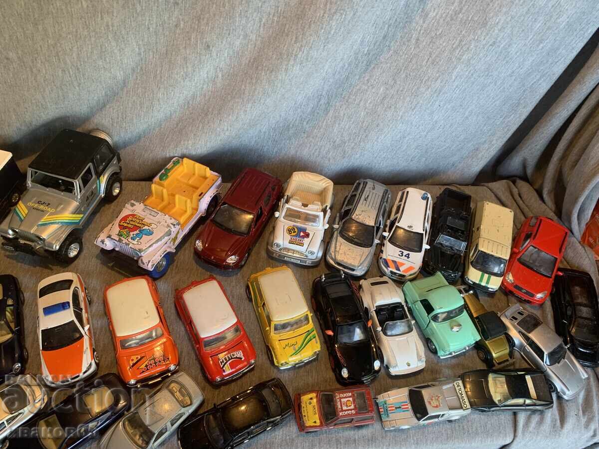 Large lot of toy cars - 6 Large lot of toy cars - 6
