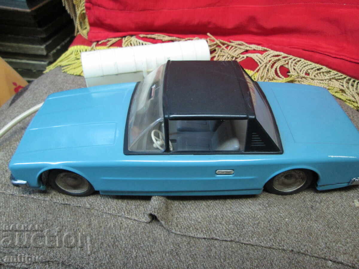 Licitație Jucărie rusească de colecție Volga GAZ-24 URSS