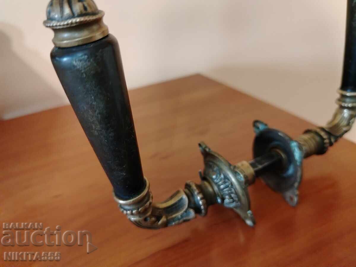 Delivery of Antique bronze door handles with horn