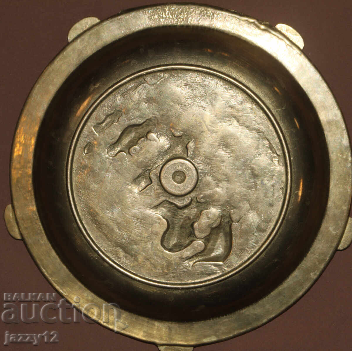 Παράδοση Βαρύ διακοσμητικό ορειχάλκινο τασάκι