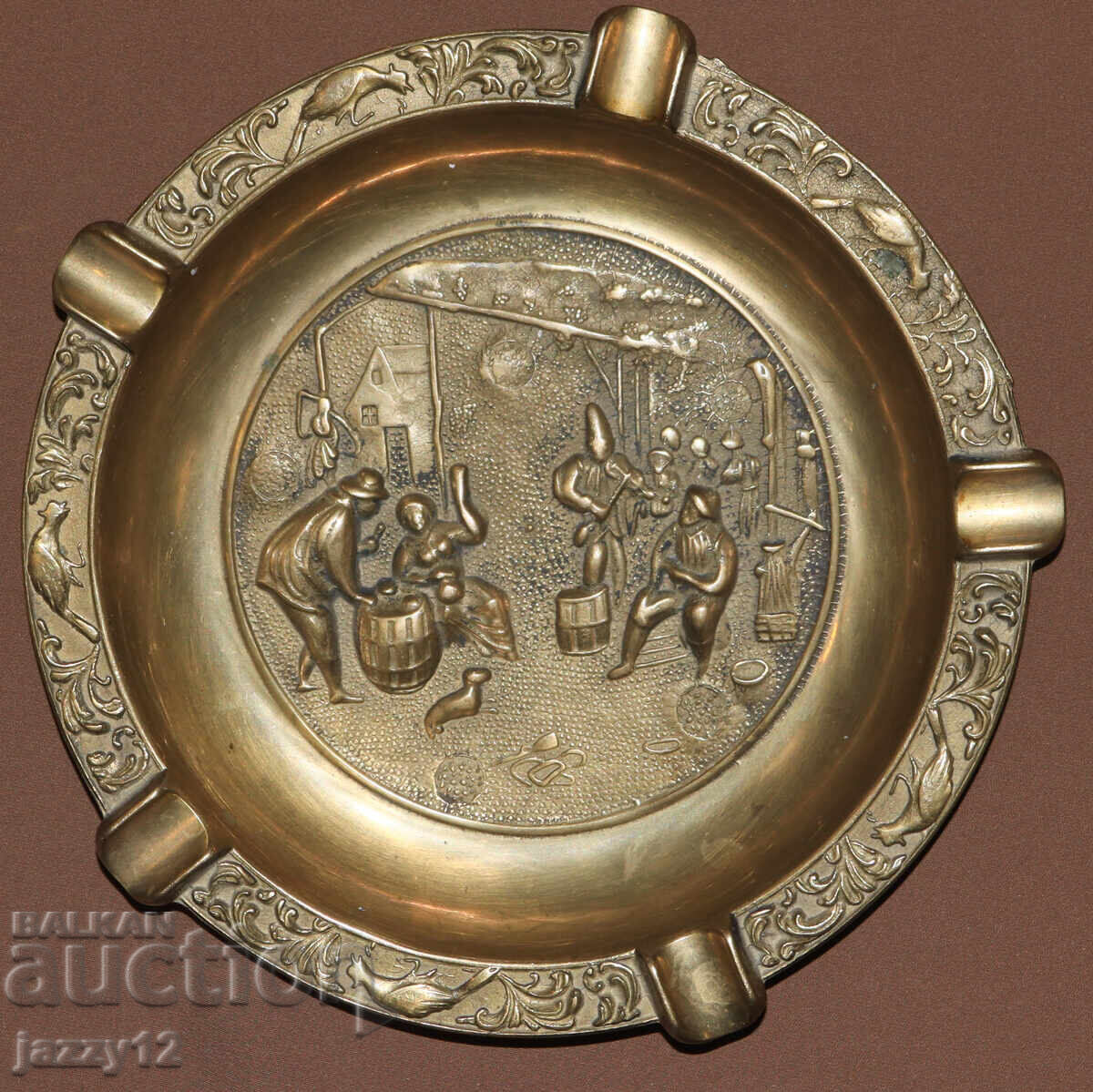 Βαρύ διακοσμητικό ορειχάλκινο τασάκι