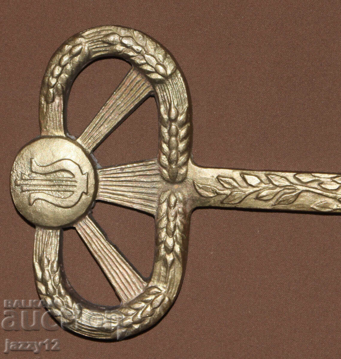 Auction Decorative Bronze Key Sculpture General Toshevo Auction Decorative Bronze Key Sculpture General Toshevo