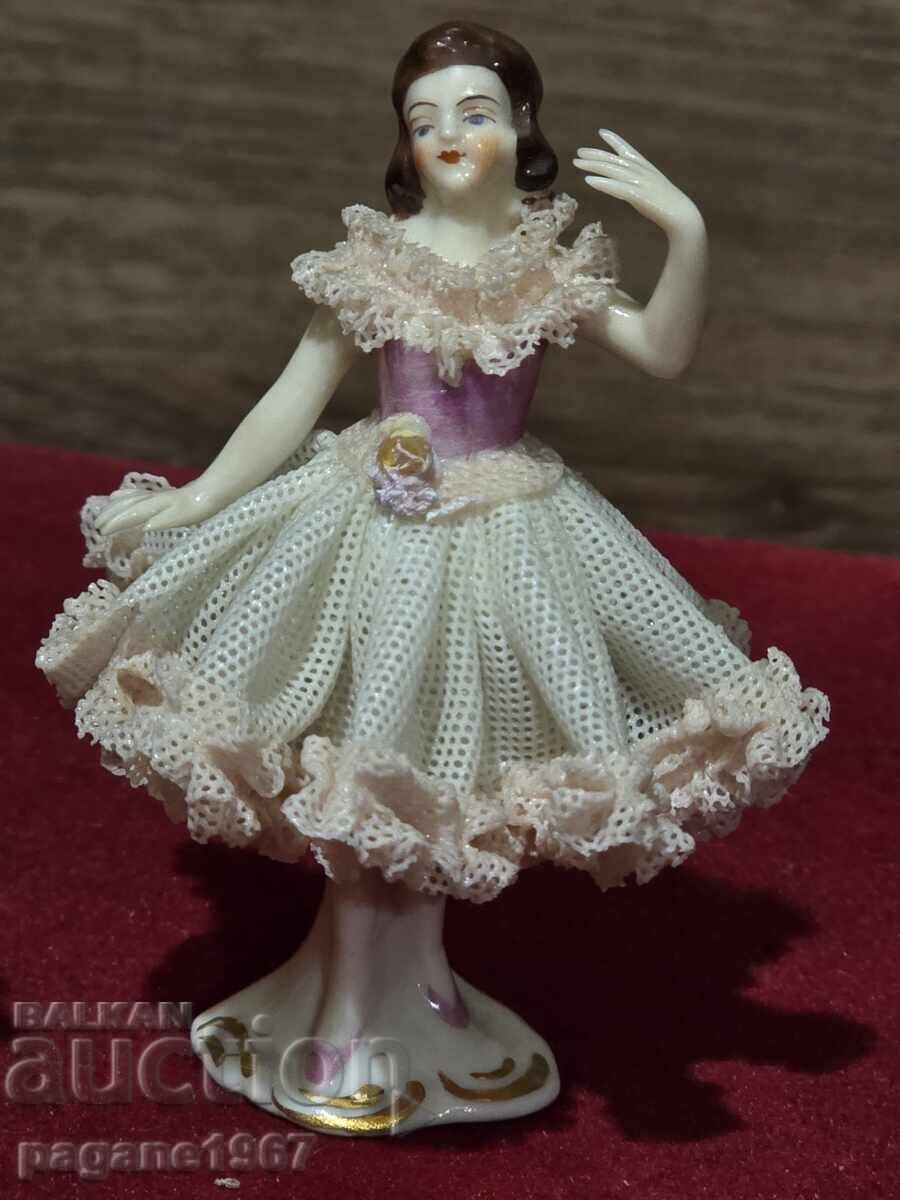 Delivery of Dresden porcelain ballerina