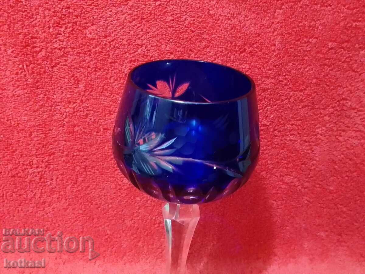 Sticlă de cristal masiv colorată veche Germania cu preț € 28.00 | 54.76 BGN Sticlă de cristal masiv colorată veche Germania cu preț € 28.00 | 54.76 BGN