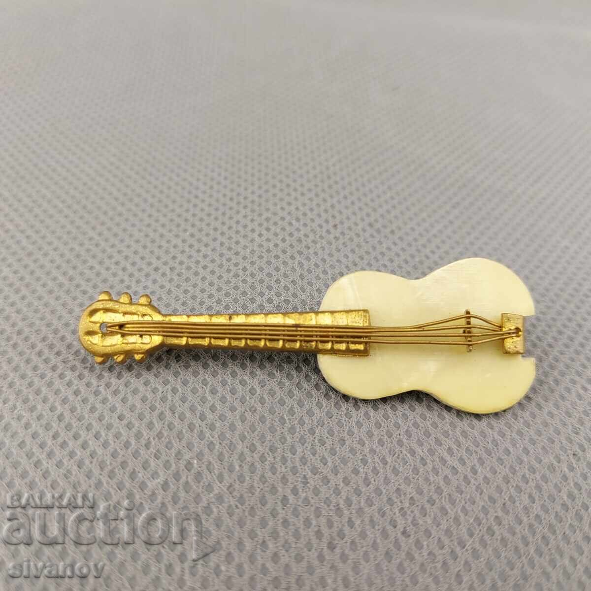 Beautiful old brooch in the shape of a guitar #2992