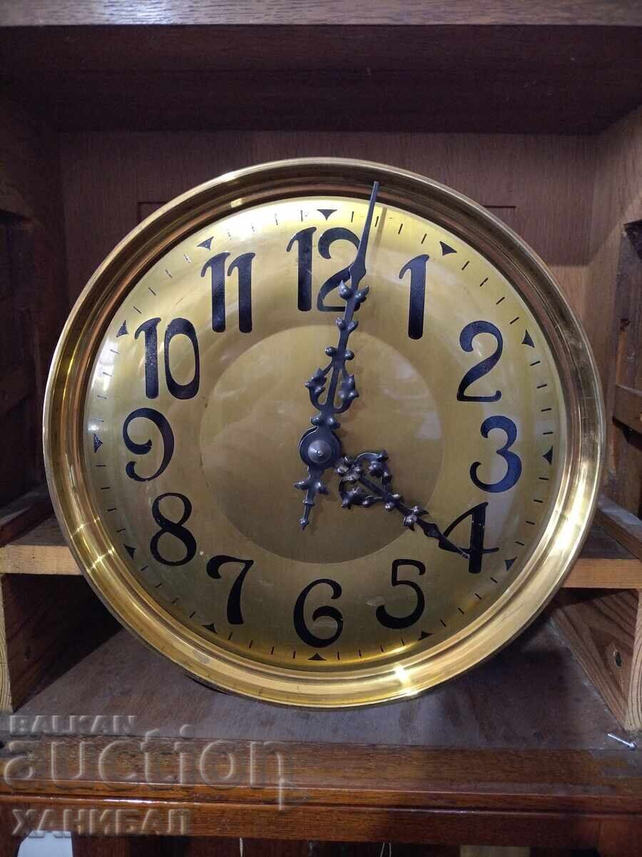 ГОЛЯМ ПАРКЕТЕН ЧАСОВНИК. с цена 150.00 лв. | € 76.69 ГОЛЯМ ПАРКЕТЕН ЧАСОВНИК. с цена 150.00 лв. | € 76.69