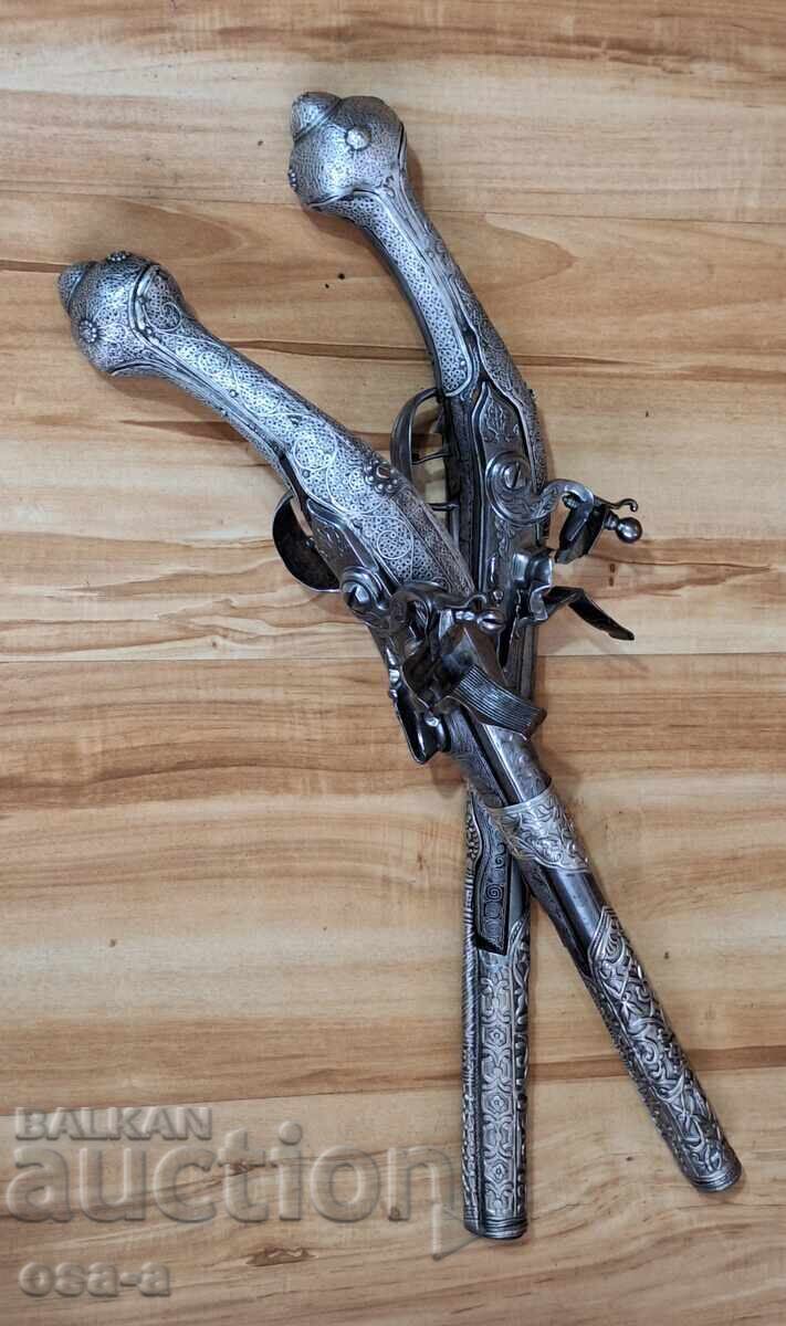 Pair of pistols, pistol, revolver, blank firing, shishane with price 5500.00 BGN | € 2812.11