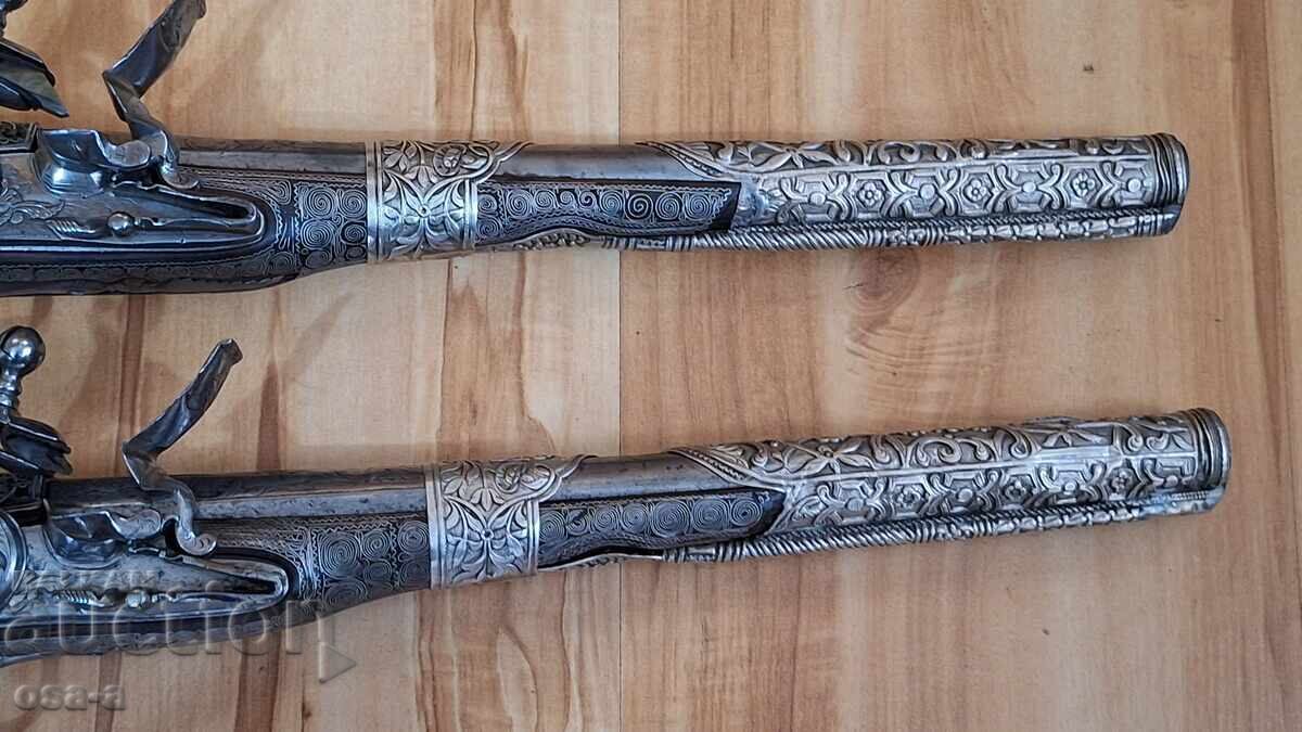 Доставка на Чифт ппищови пистолет пищов пистолето револвер бойлия шишане