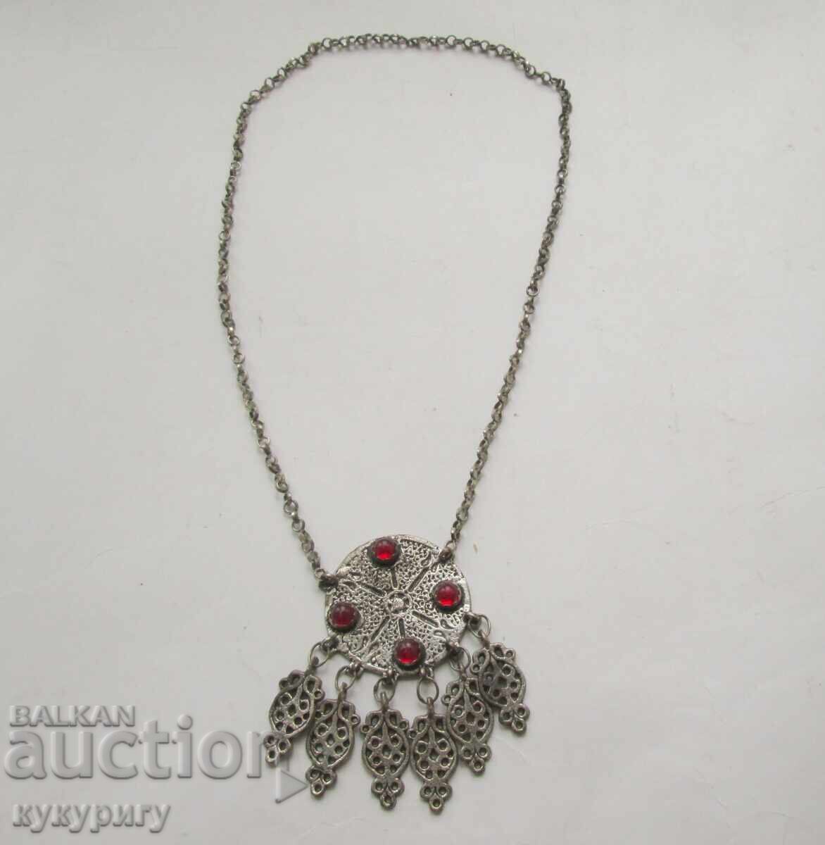 Old jewelry necklace ornament for women's folk costume Old jewelry necklace ornament for women's folk costume