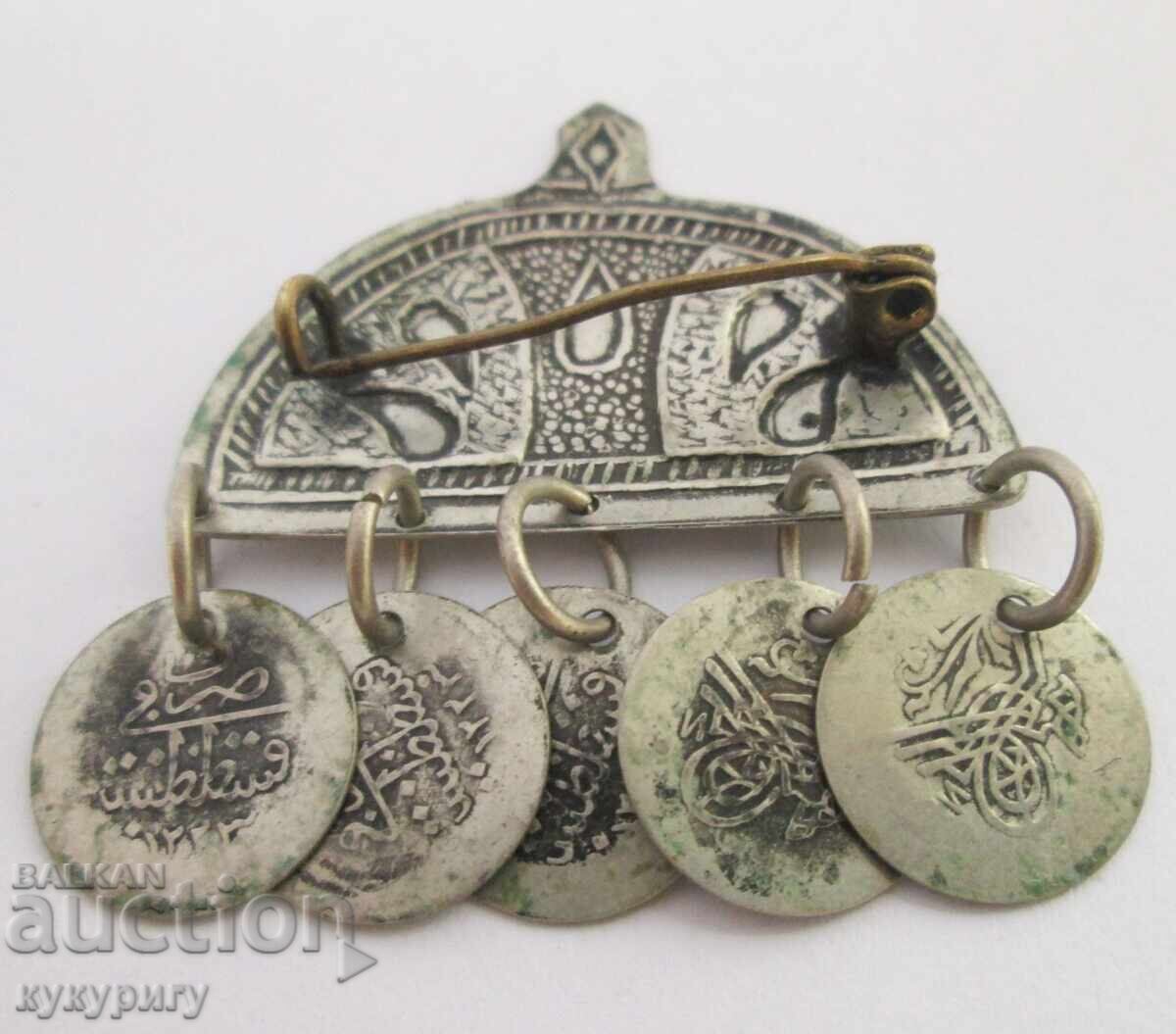 Παλιά γυναικεία στολή για πετσέτα, καρφίτσα, καρφίτσα με νομίσματα - 5