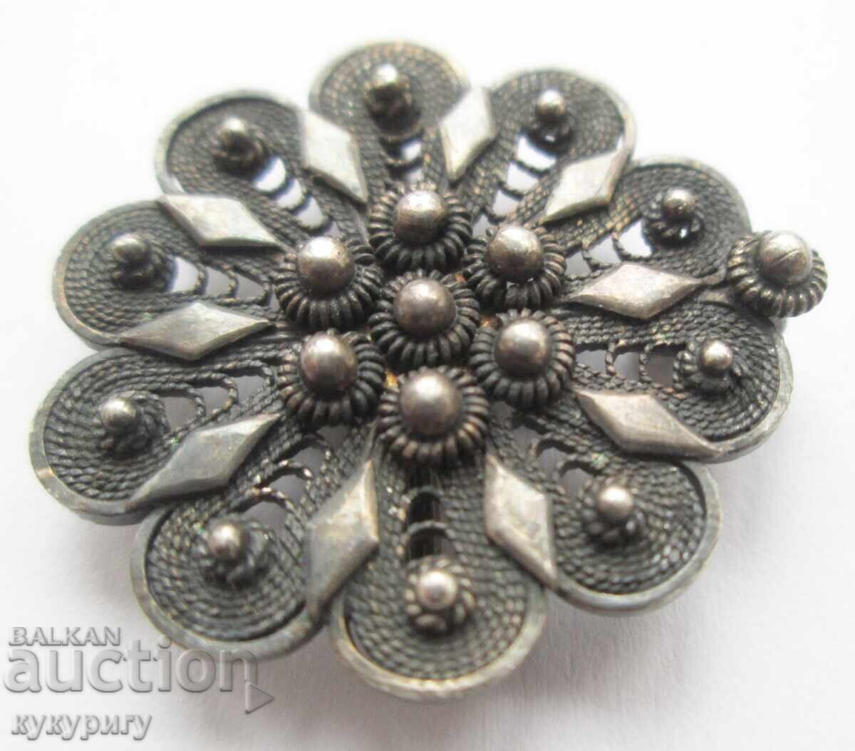 Delivery of Old small children's filigree buckle buckles for folk costume filigree