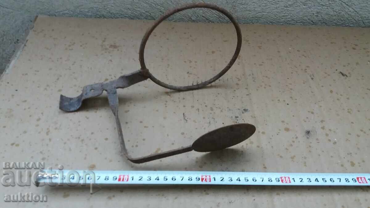 ΜΕΓΑΛΗ ΜΕΤΑΛΛΙΚΗ ΒΑΣΗ ΓΙΑ ΤΟΙΧΟ - ΓΛΑΣΤΡΑ με τιμή 2.99 BGN | € 1.53