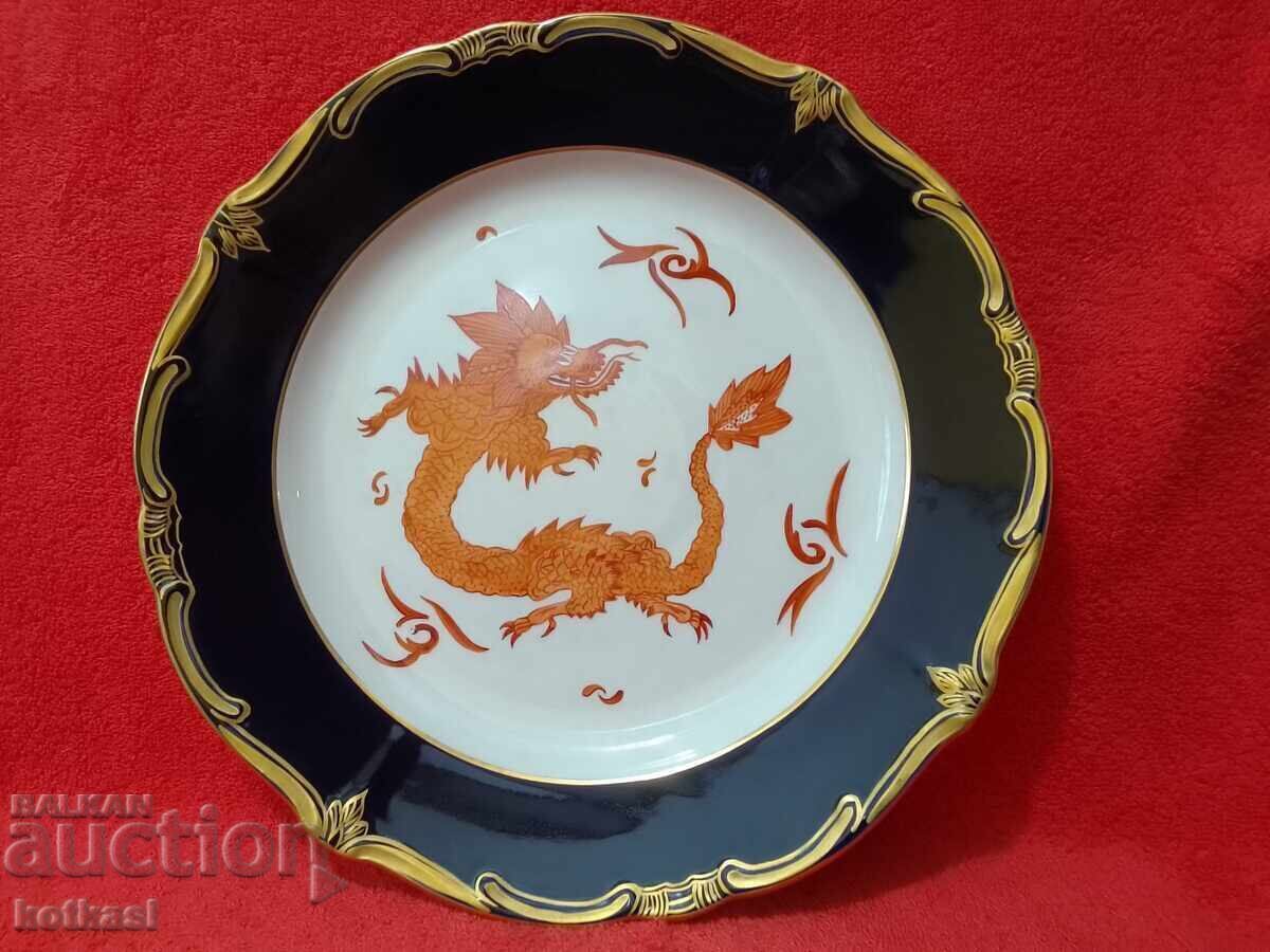 Farfurie de porțelan Dragon aurire Cobalt excelentă marcată d-30 cm Farfurie de porțelan Dragon aurire Cobalt excelentă marcată d-30 cm