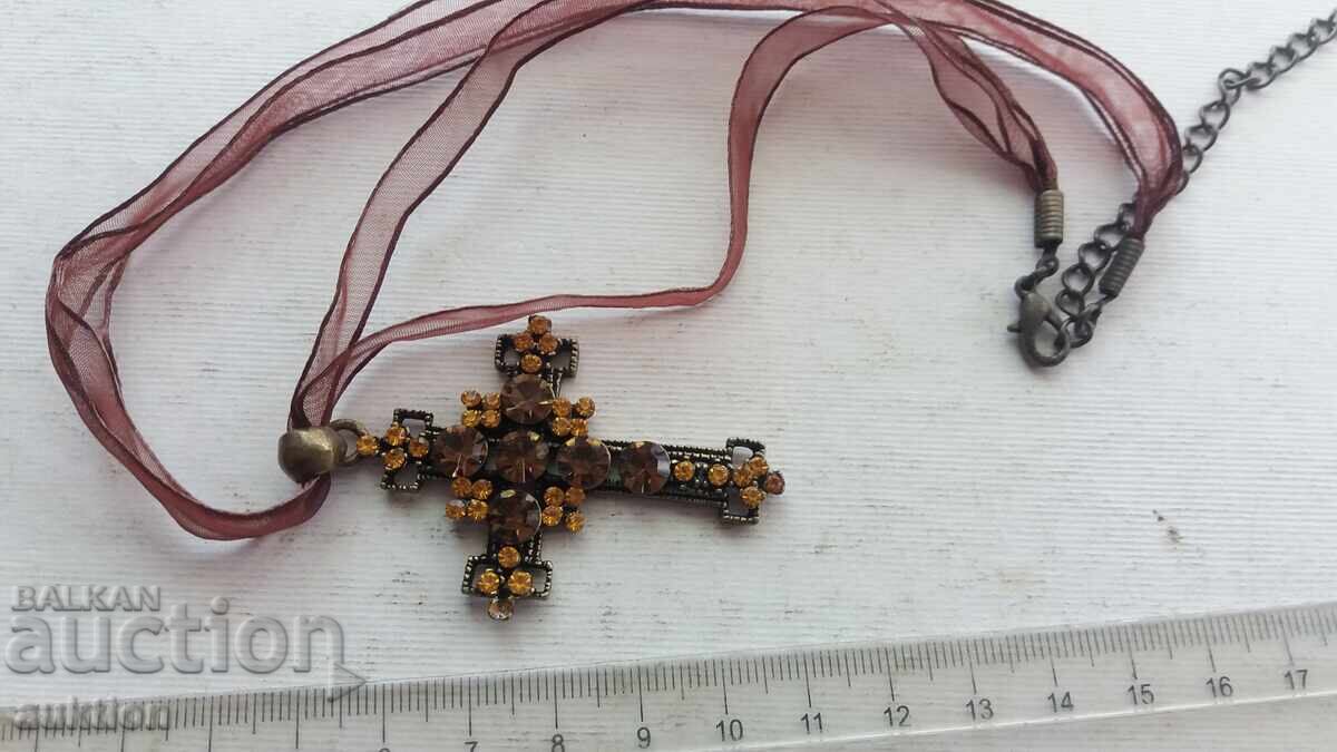 CRUCE CU PIETRE - LĂNȚIȘOR - NOU-NOUȚ - 5