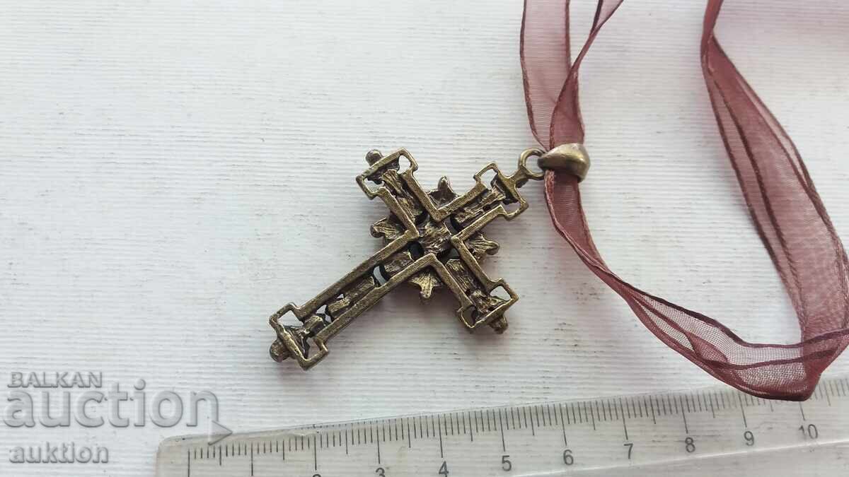 CRUCE CU PIETRE - LĂNȚIȘOR - NOU-NOUȚ - 6