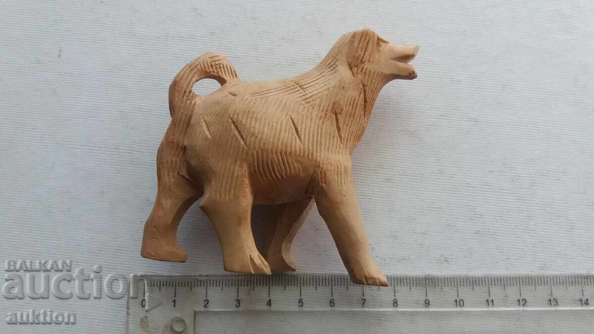 Livrarea SCULPTURĂ ÎN LEMN - CÂINE Livrarea SCULPTURĂ ÎN LEMN - CÂINE