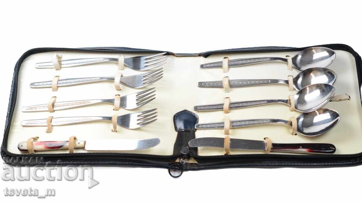 Τουριστικό σετ μαχαιροπήρουνων 1300 γρ Βουλγαρία σοσιαλισμός με τιμή 28.00 BGN | € 14.32