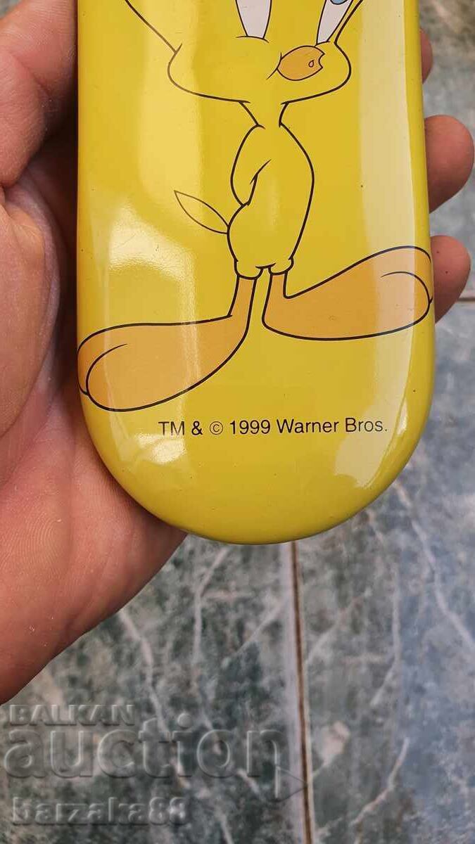 Παλιό κουτί μολυβιών Warner Bros 1999 με τιμή 20.00 BGN | € 10.23