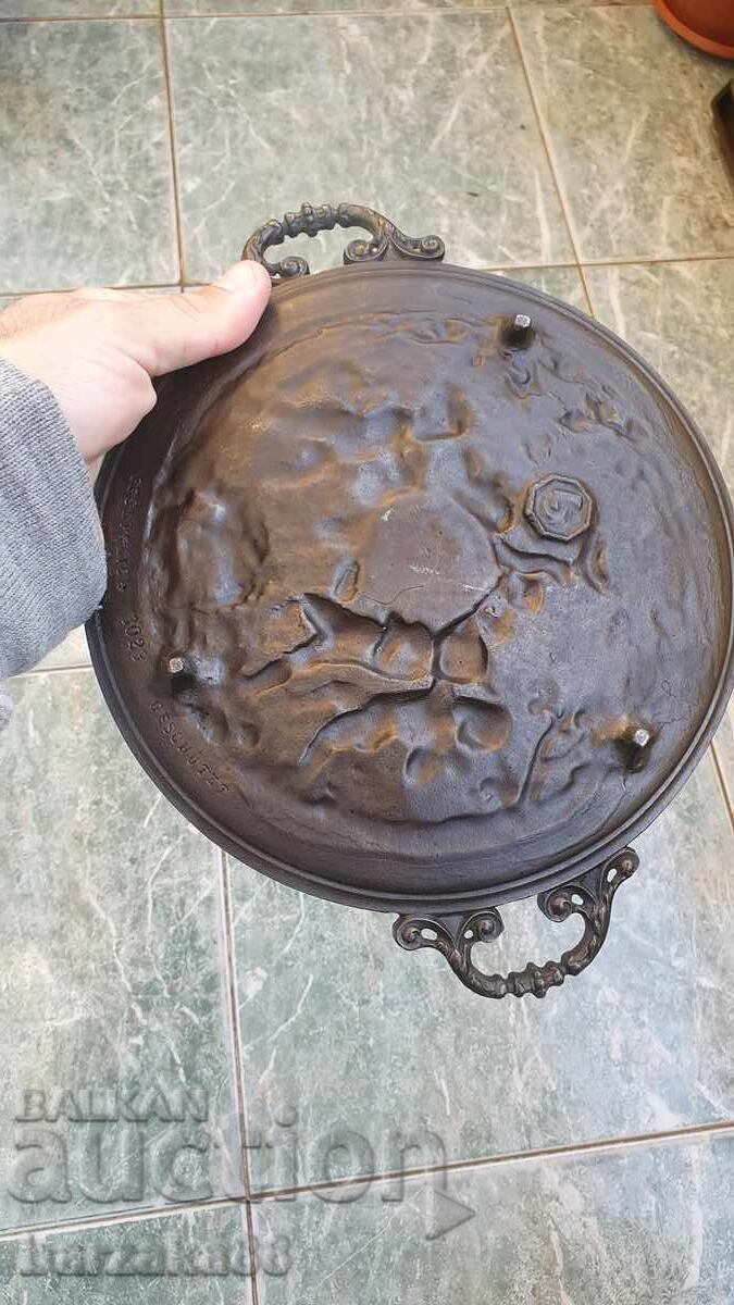 Όμορφη χυτοσιδερένια πιατέλα με διακοσμητικά - 7