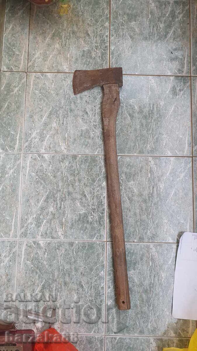 Topor vechi Ochsenkopf 1.400 kg cu preț 45.00 BGN | € 23.01 Topor vechi Ochsenkopf 1.400 kg cu preț 45.00 BGN | € 23.01