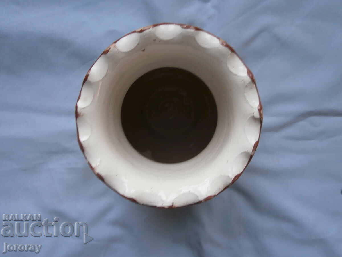 Delivery of Ceramic vase, handmade, 22cm