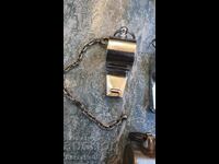 Παλιό σφύριγμα