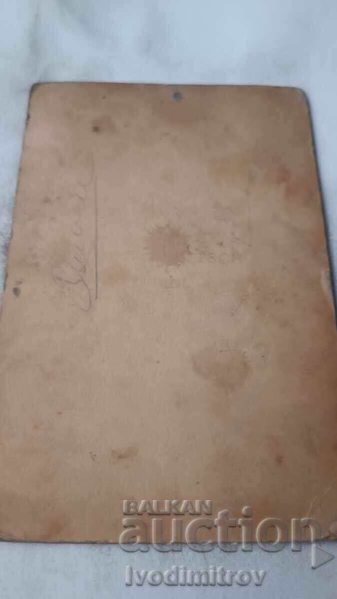 Fotografie Ofițer și doi bărbați Carton cu preț € 17.00 | 33.25 BGN