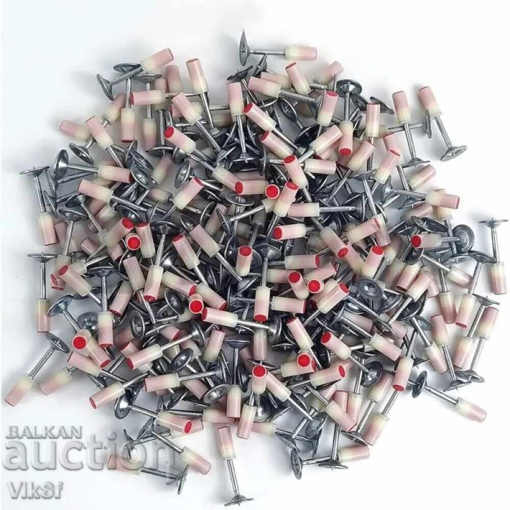 Set of 200 8.5mm nails for a nail gun Set of 200 8.5mm nails for a nail gun