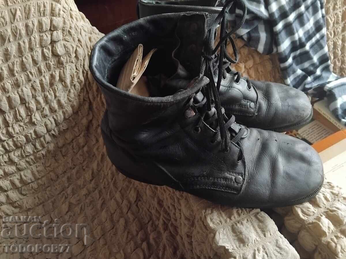 Licitație Piele naturală cubaneză din epoca socialistă, număr 43 Licitație Piele naturală cubaneză din epoca socialistă, număr 43