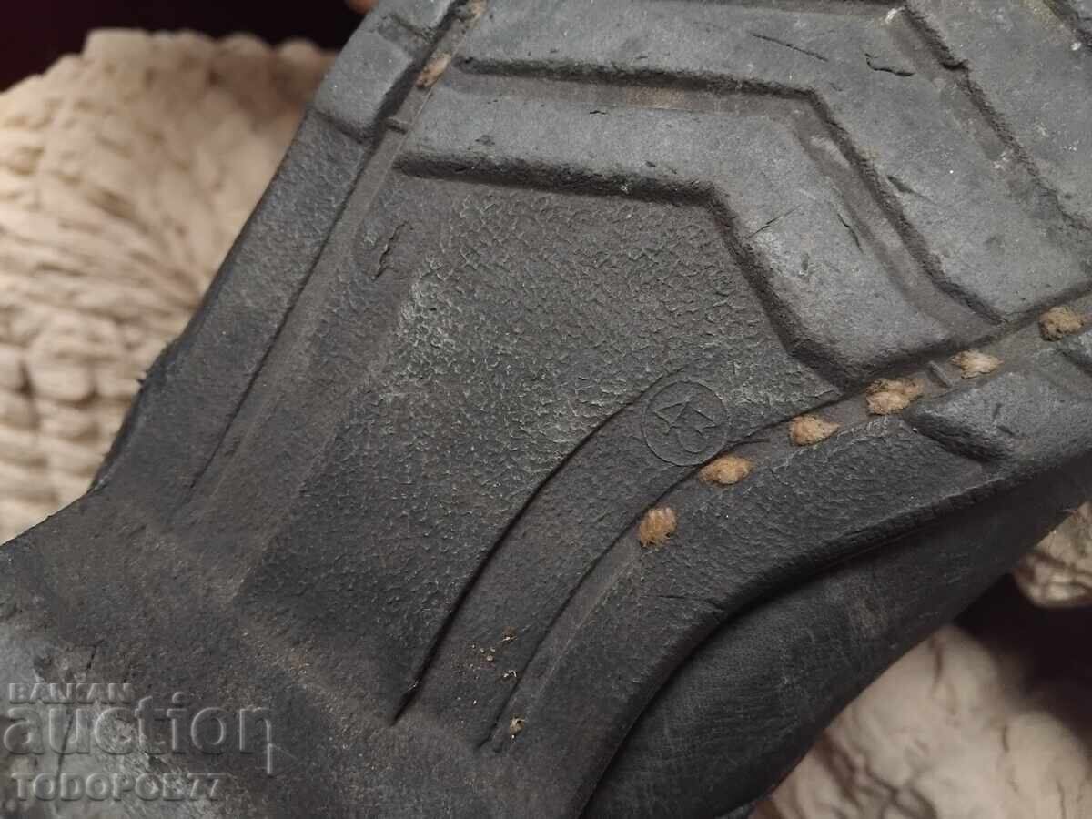 Livrarea Piele naturală cubaneză din epoca socialistă, număr 43 Livrarea Piele naturală cubaneză din epoca socialistă, număr 43