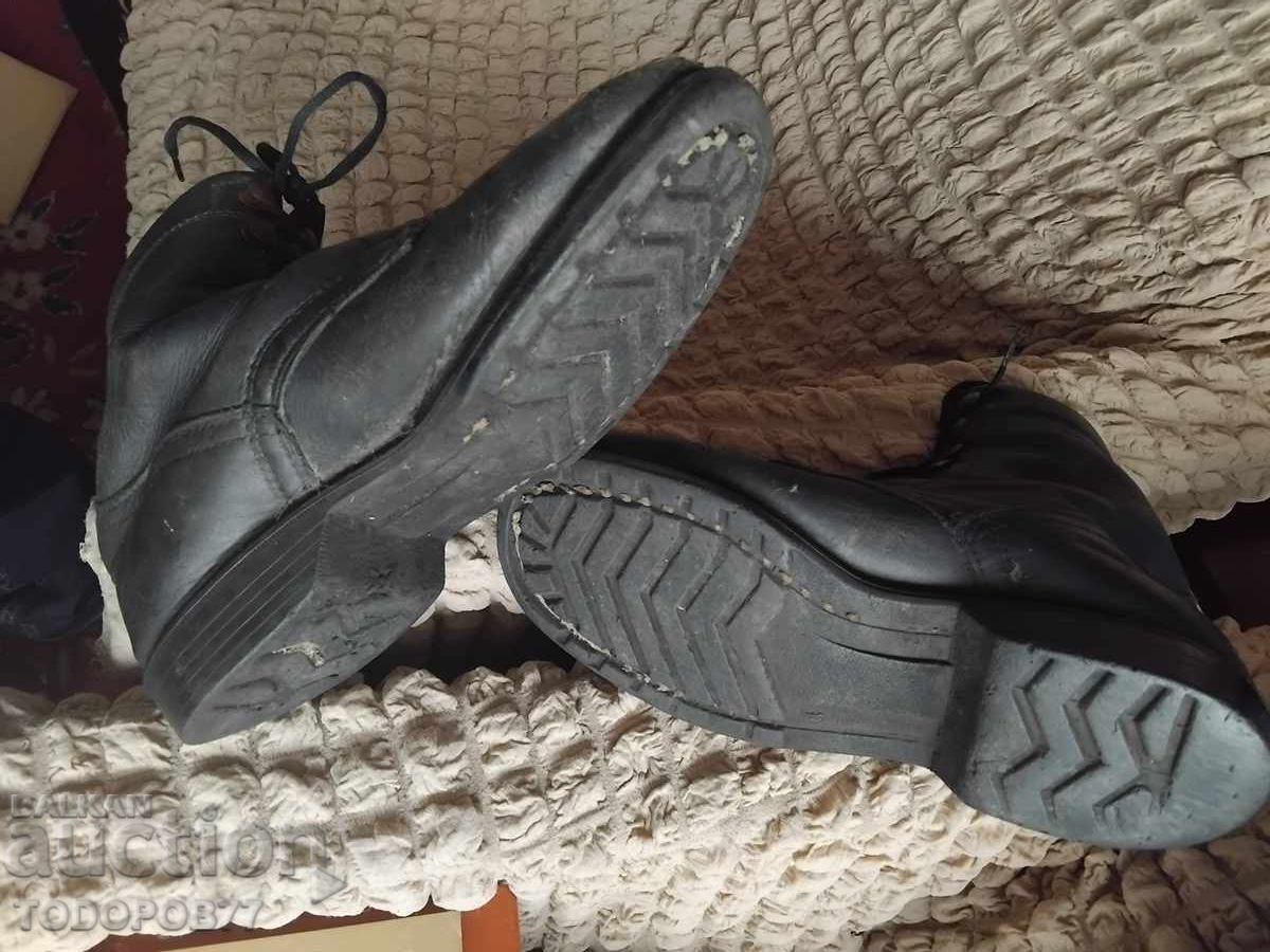 Piele naturală cubaneză din epoca socialistă, număr 43 - 5 Piele naturală cubaneză din epoca socialistă, număr 43 - 5