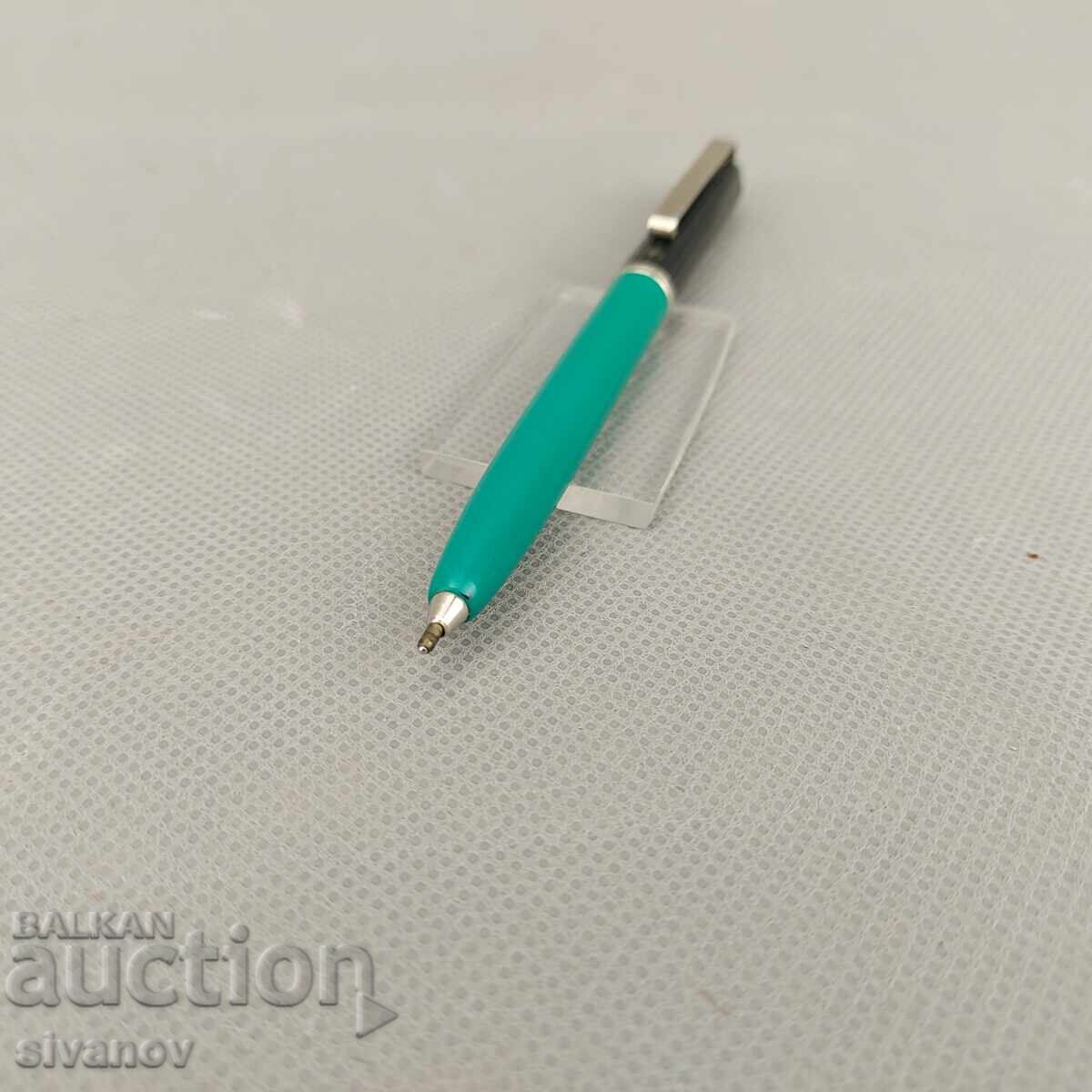 Old RENOX Austria fountain pen green and black plastic #3257 with price 14.99 BGN | € 7.66