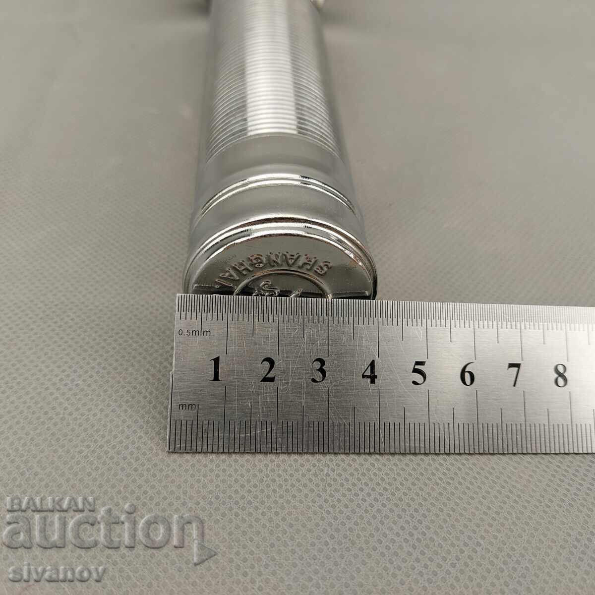 Παλιό μεταλλικό κινέζικο φαναράκι Swan Shanghai China #3266 - 7 Παλιό μεταλλικό κινέζικο φαναράκι Swan Shanghai China #3266 - 7