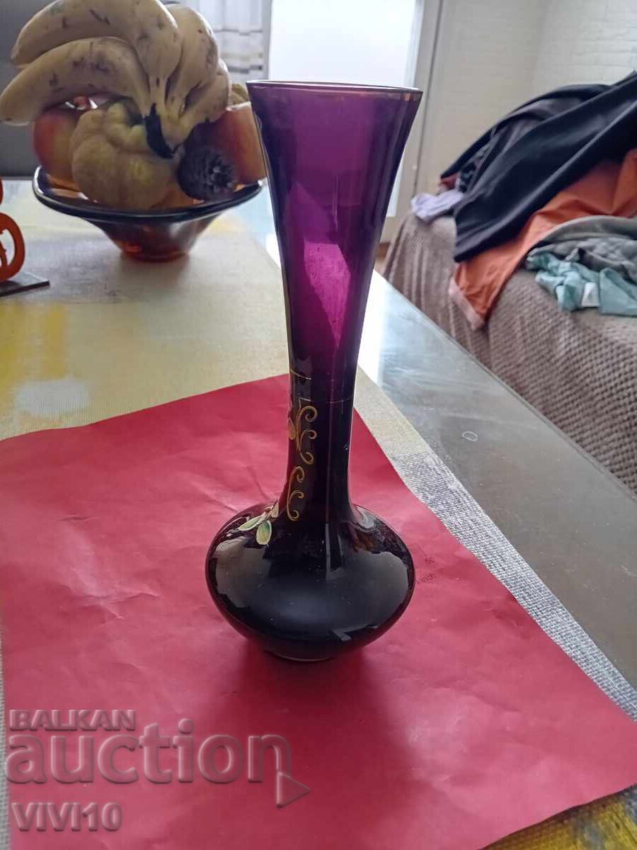 Vază veche Bohemia, Cehia 24cm cu preț € 50.00 | 97.79 BGN Vază veche Bohemia, Cehia 24cm cu preț € 50.00 | 97.79 BGN