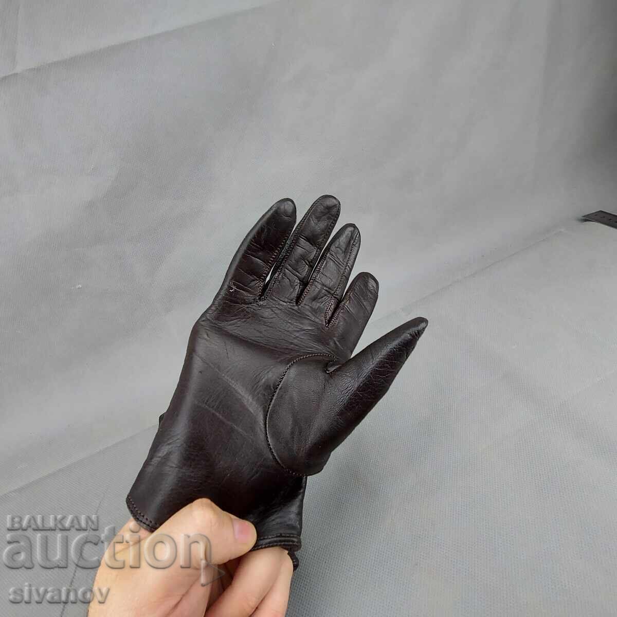 Old women's dark brown leather gloves #3276 - 5