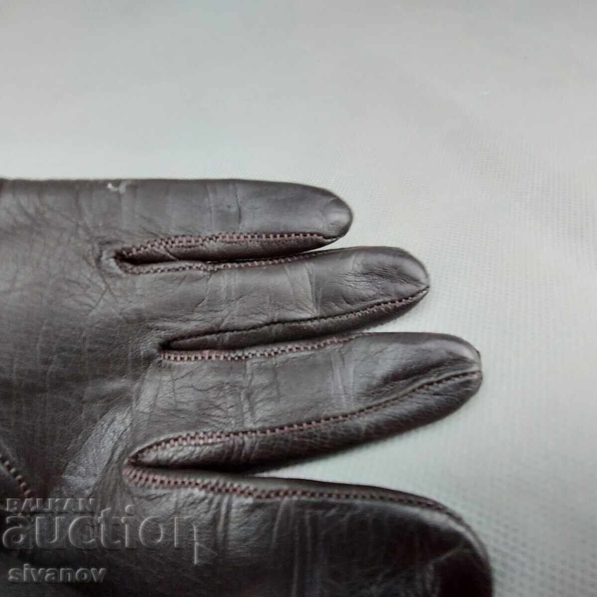 Old women's dark brown leather gloves #3276 - 6
