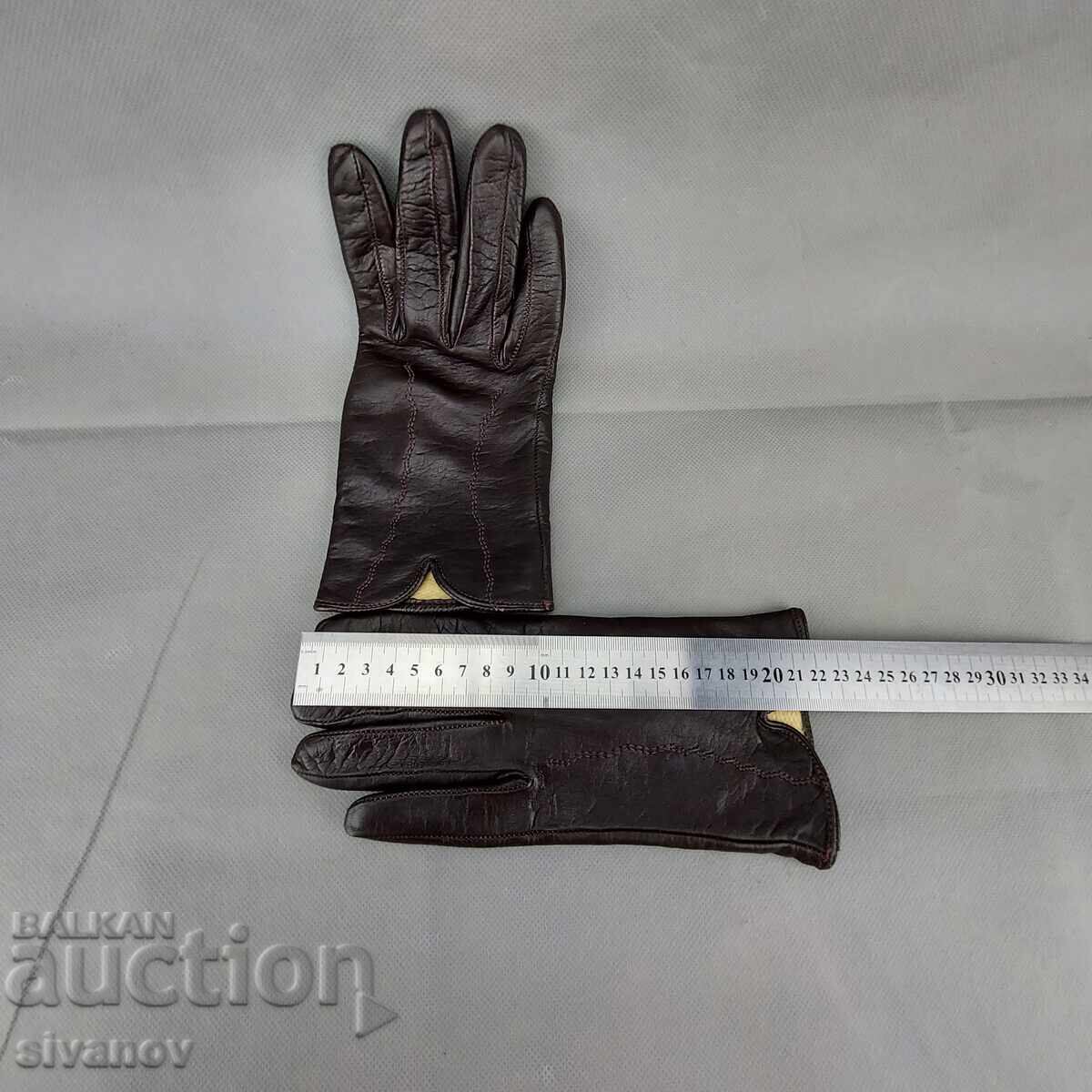 Old women's dark brown leather gloves #3276 - 7