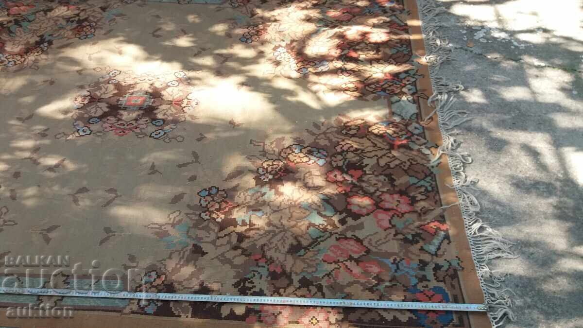 Licitație COVOR 255/210 CM - LÂNĂ Licitație COVOR 255/210 CM - LÂNĂ