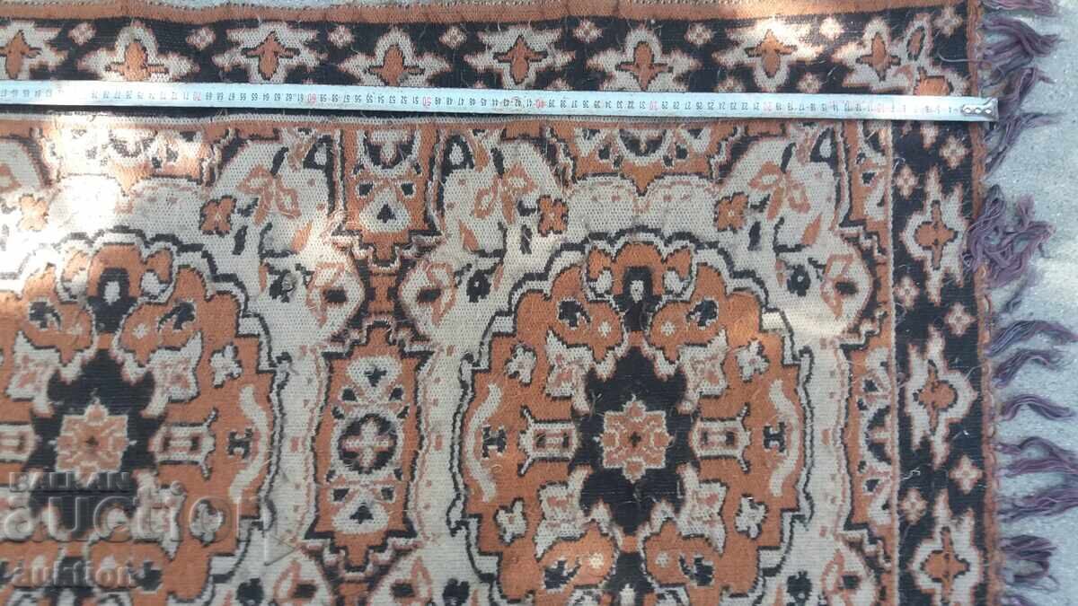 Auction  CARPET 200/180 CM