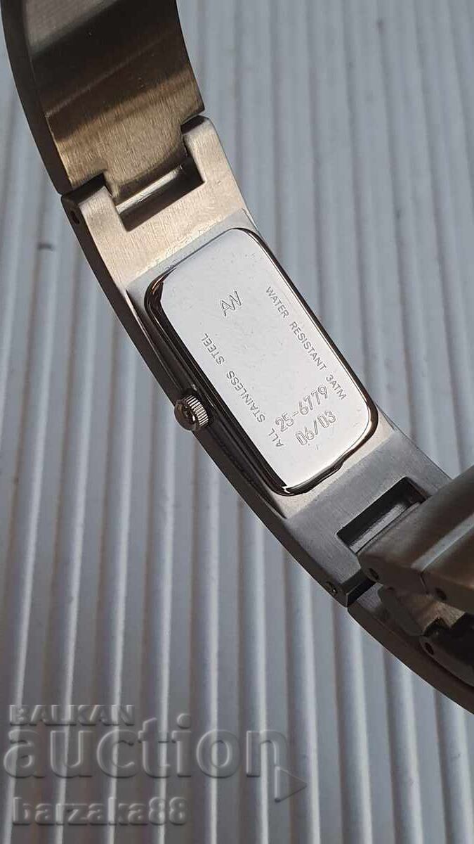 Delivery of Women's Watch with Diamond Mercedes Benz