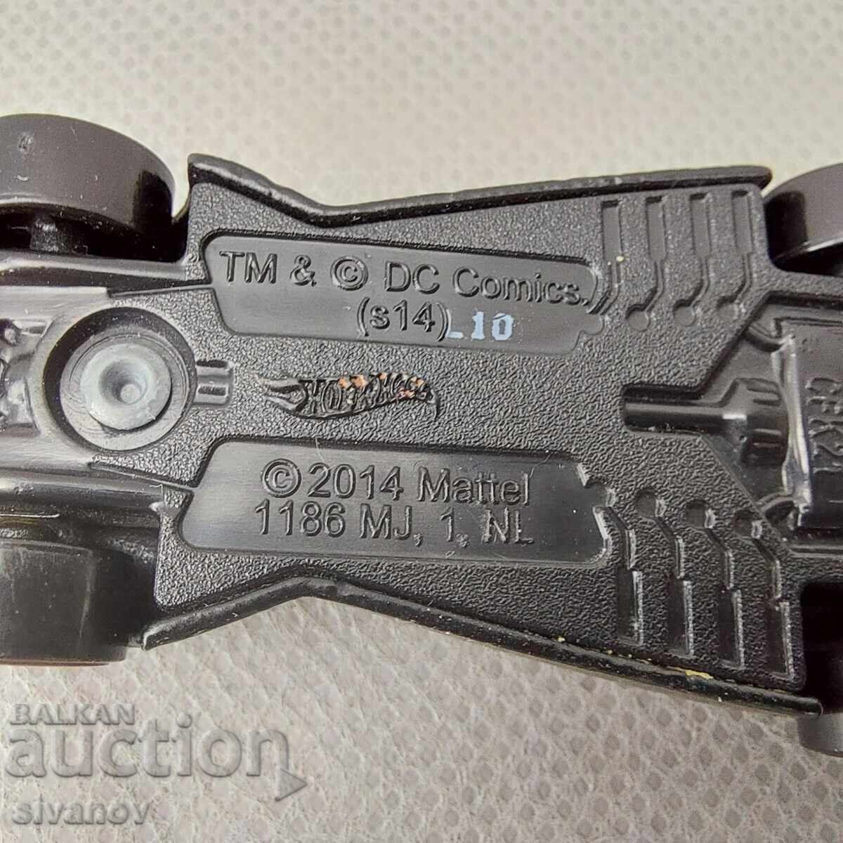 Hot Wheels 2014 DC Comics (s14) Batman Batmobile 1:64 #3279 - 6 Hot Wheels 2014 DC Comics (s14) Batman Batmobile 1:64 #3279 - 6