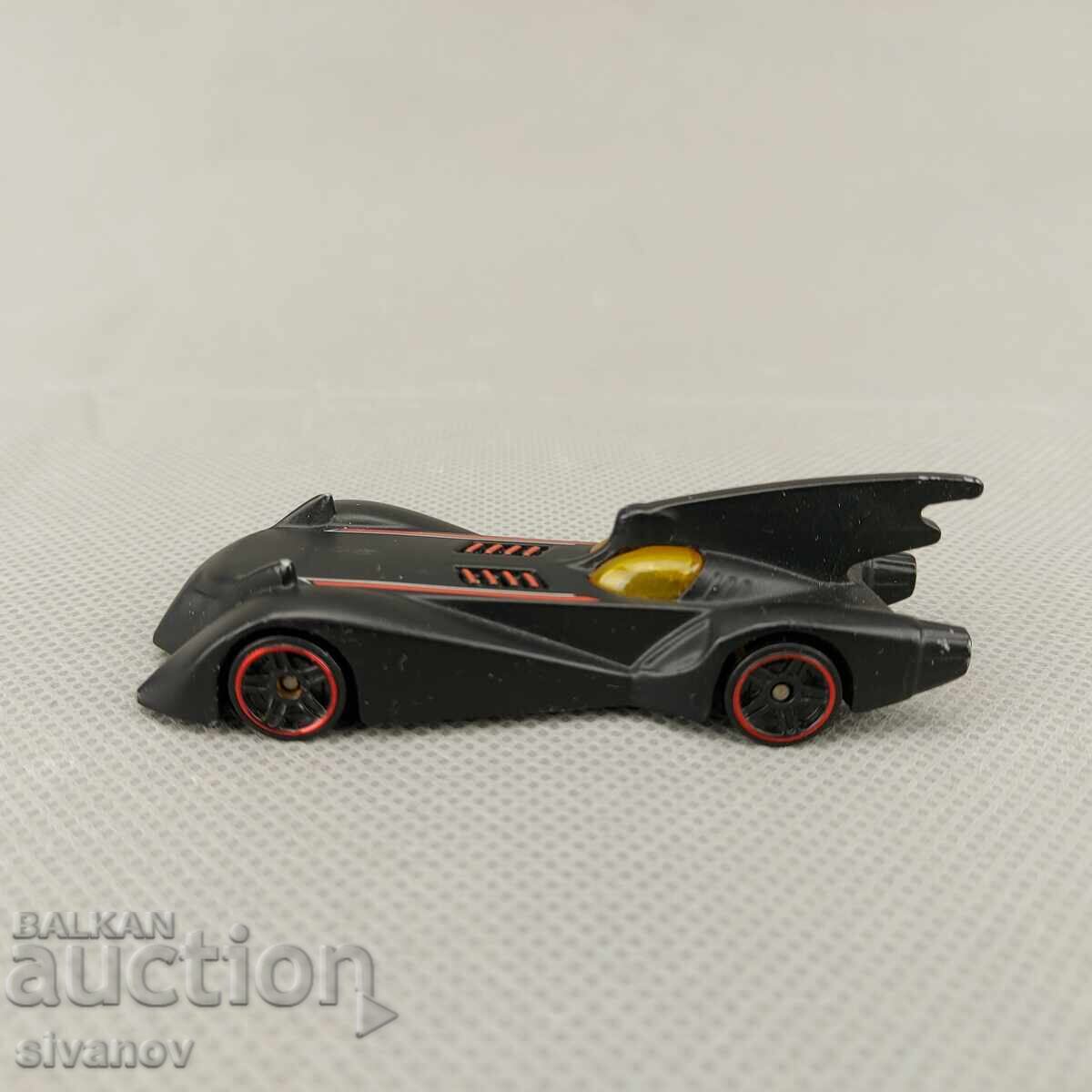 Hot Wheels 2014 DC Comics (s14) Batman Batmobile 1:64 #3279 Hot Wheels 2014 DC Comics (s14) Batman Batmobile 1:64 #3279